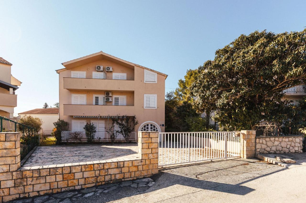 Villa Porta Biograd Na Moru Bagian luar foto