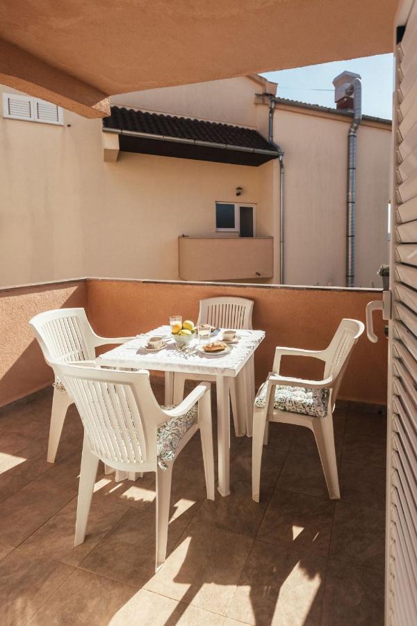 Villa Porta Biograd Na Moru Bagian luar foto