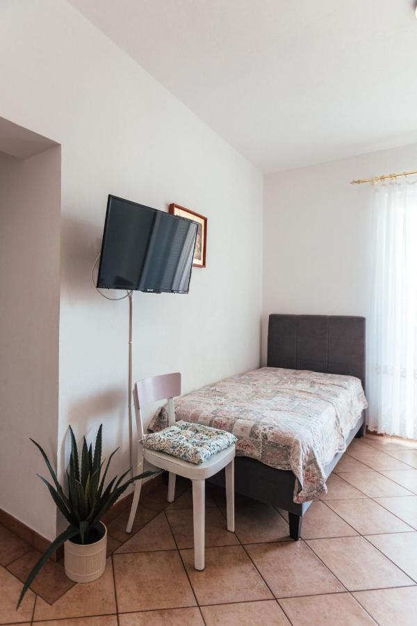 Villa Porta Biograd Na Moru Bagian luar foto